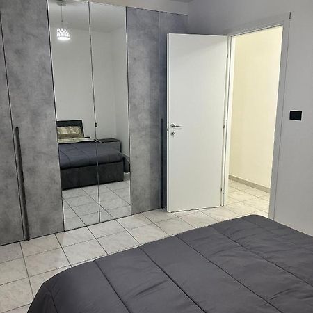 Home Center Acquisto Κατάνια Εξωτερικό φωτογραφία
