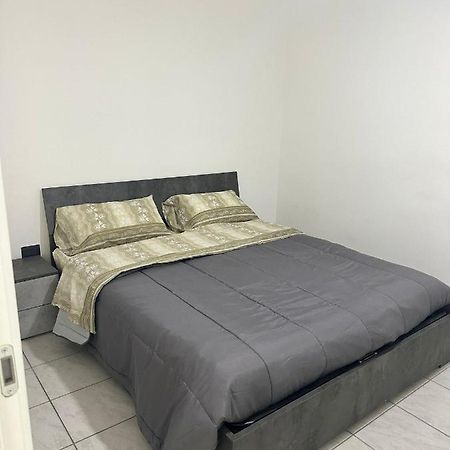 Home Center Acquisto Κατάνια Εξωτερικό φωτογραφία