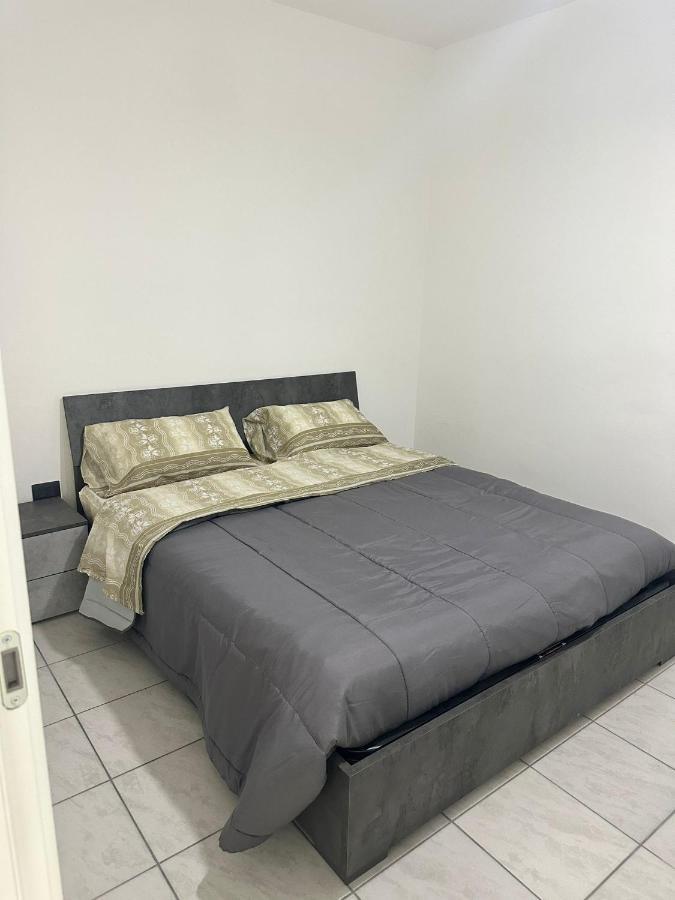 Home Center Acquisto Κατάνια Εξωτερικό φωτογραφία